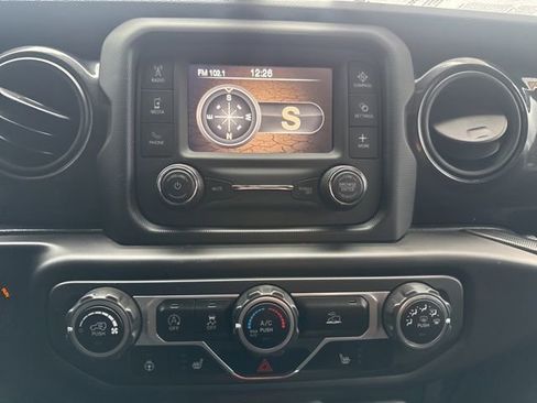 Used 2021 Jeep Wrangler Unlimited Sport AWD/4WD image 16