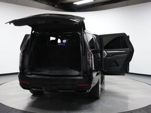 Used 2025 Cadillac Escalade Sport Platinum AWD/4WD image 15