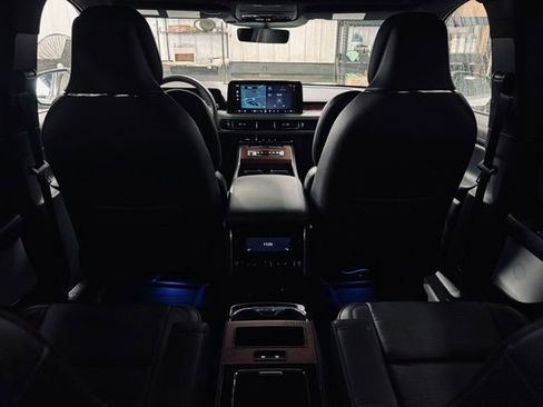 Used 2025 Lincoln Aviator Black Label image 25