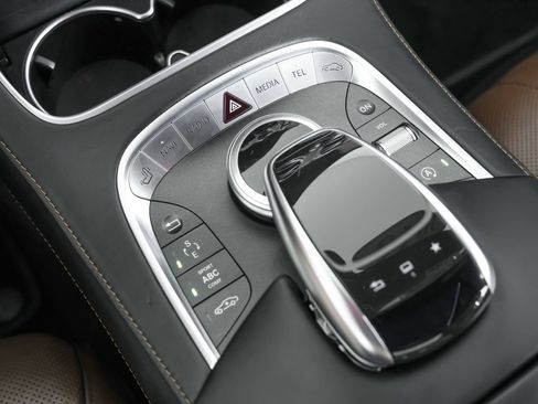 Used 2016 Mercedes-Benz Maybach S 600 image 27