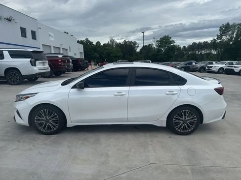Used 2024 Kia Forte GT-Line w/ GT-Line Premium Package FWD image 4