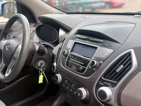Used 2010 Hyundai Tucson GLS FWD image 20
