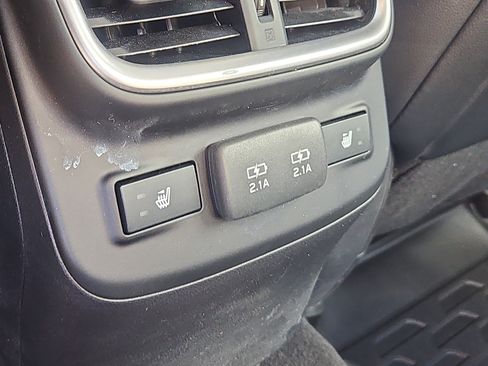 Used 2022 Subaru Legacy Limited w/ Popular Package #3 image 16