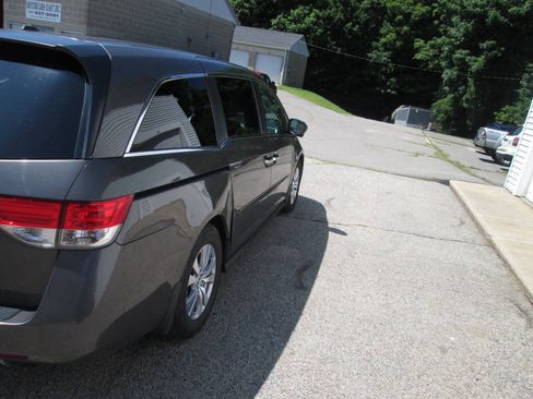 Used 2016 Honda Odyssey EX-L image 8