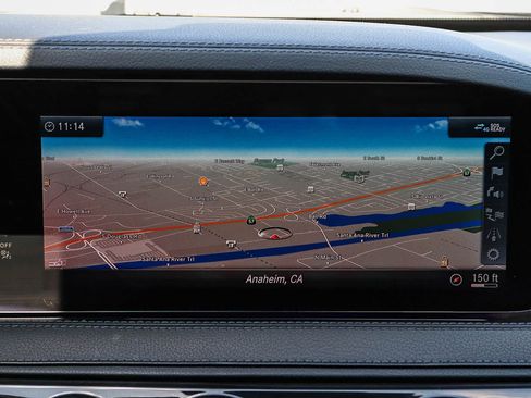 Used 2019 Mercedes-Benz S 560 Sedan image 19