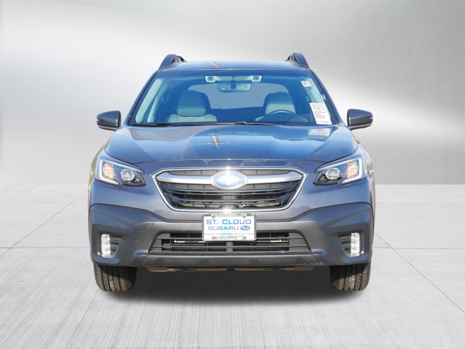 Used 2022 Subaru Outback Premium AWD/4WD image 2