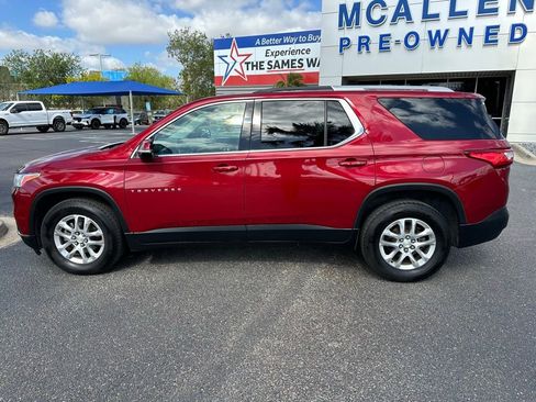 Used 2018 Chevrolet Traverse LT image 3
