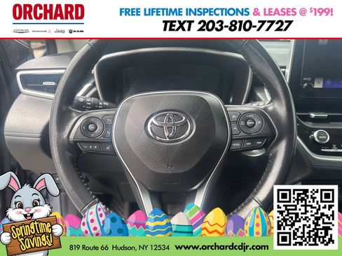 Used 2023 Toyota Corolla Cross XLE w/ Convenience Package AWD/4WD image 14