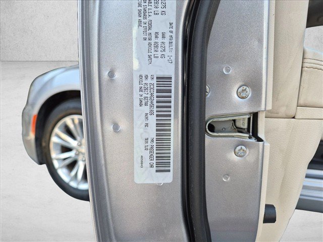 Used 2017 Chrysler 300 Limited RWD image 24