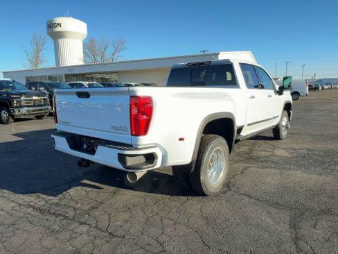 New 2026 Chevrolet Silverado 3500 High Country w/ High Country Premium Package image 8