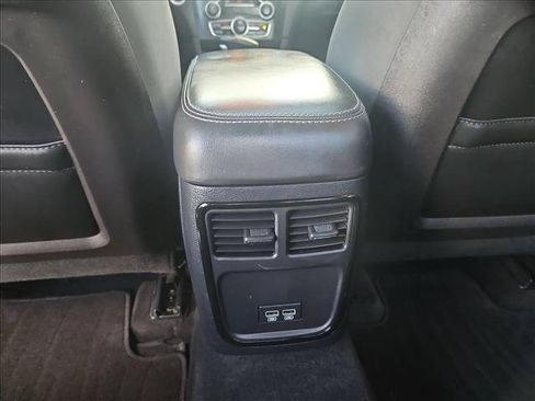 Used 2016 Dodge Charger SXT w/ Blacktop Package RWD image 17
