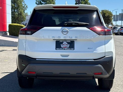 Used 2023 Nissan Rogue SV FWD image 7