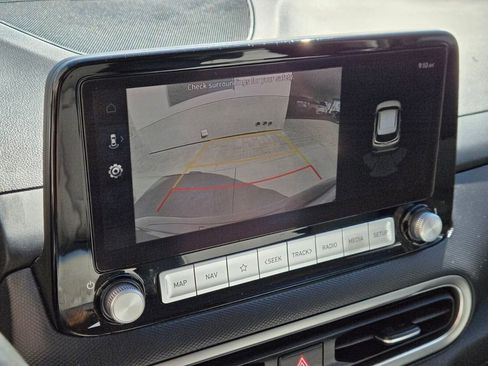 Used 2022 Hyundai Kona Limited image 26