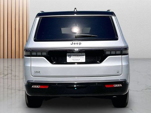 New 2026 Jeep Grand Wagoneer 4WD image 8