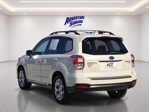 Used 2017 Subaru Forester 2.5i Touring AWD/4WD image 5