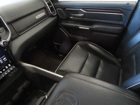 Used 2021 RAM 1500 Laramie AWD/4WD image 19