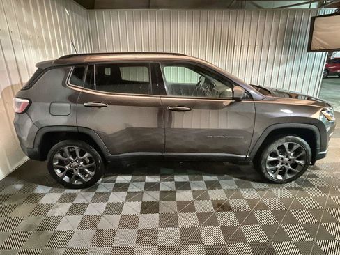 Used 2021 Jeep Compass Latitude image 9