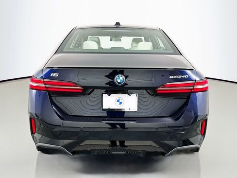 New 2026 BMW i5 eDrive40 w/ M Sport Package image 6