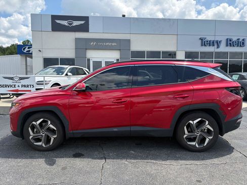 Used 2023 Hyundai Tucson Limited w/ Cargo Package FWD image 4
