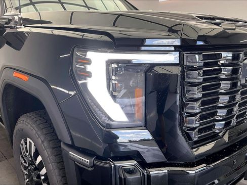 New 2026 GMC Sierra 2500 Denali Ultimate w/ Max Trailering Package AWD/4WD image 15