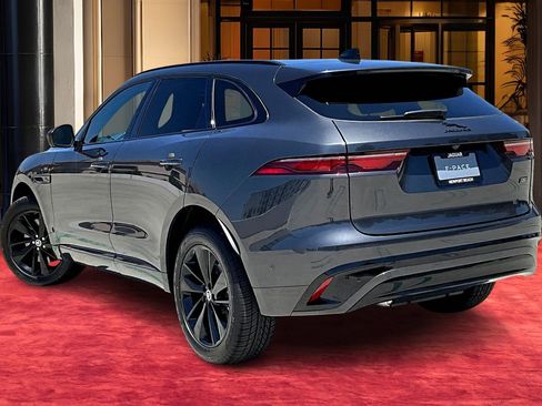 New 2026 Jaguar F-PACE R-Dynamic S image 2