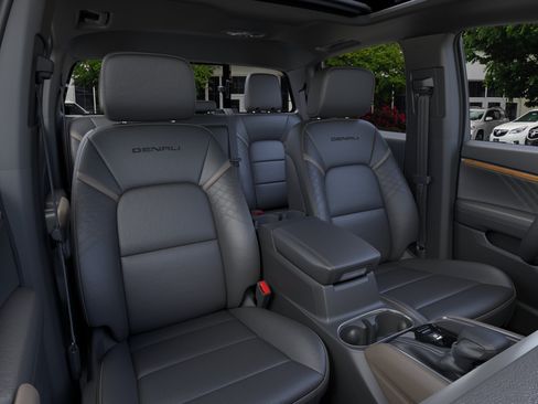 New 2026 GMC Canyon Denali AWD/4WD image 18