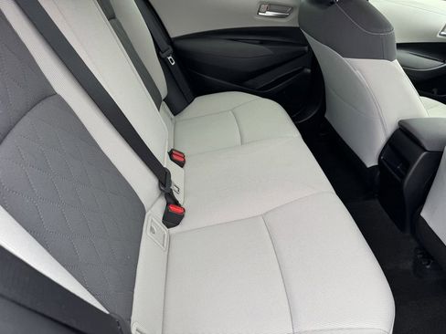 Used 2020 Toyota Corolla LE w/ Carpet Mat Package (TMS) FWD image 9