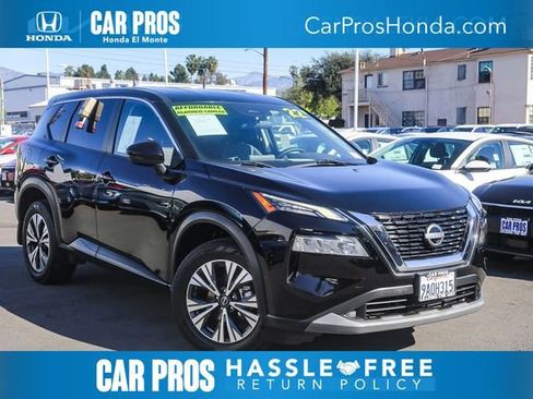 Used 2022 Nissan Rogue SV image 1