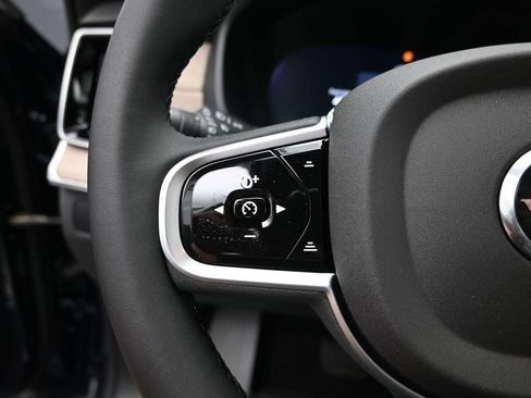 New 2026 Volvo XC90 B6 Core image 14