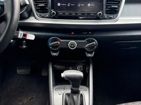 Used 2022 Kia Rio S image 24