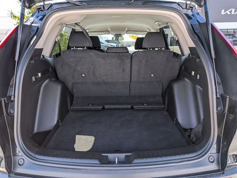 Used 2025 Honda CR-V LX image 30