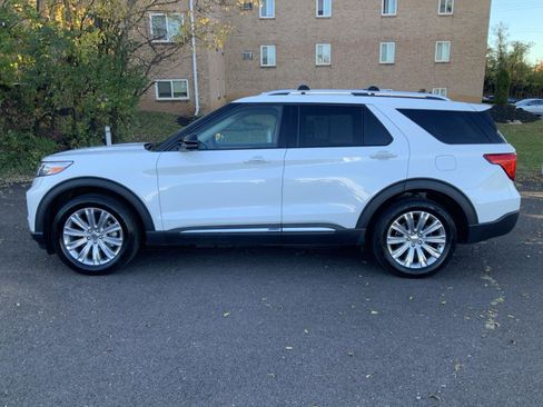 Used 2020 Ford Explorer Limited w/ Class III Trailer Tow Package image 4