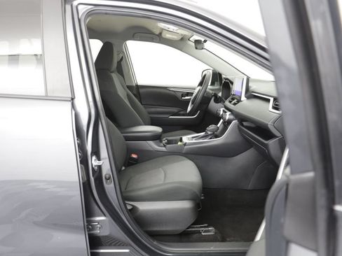 Used 2024 Toyota RAV4 XLE FWD image 19