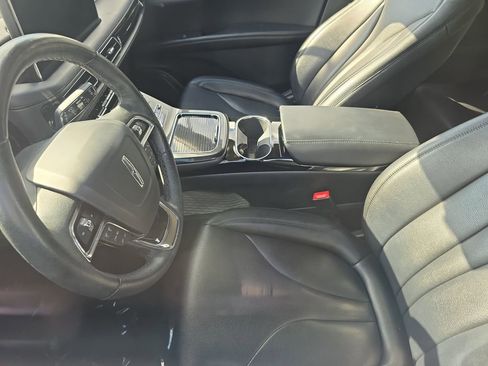 Used 2023 Lincoln Nautilus AWD w/ Premium Package image 12