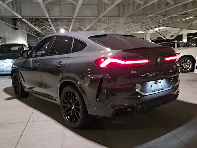 Used 2024 BMW X6 M60i AWD/4WD image 3