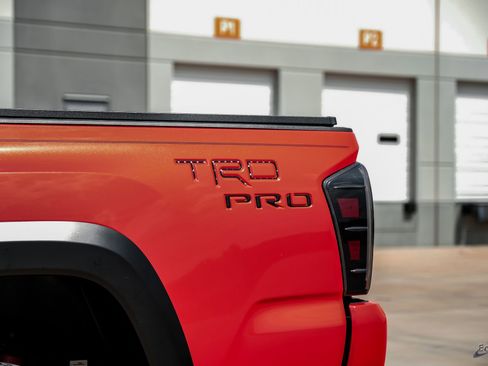 Used 2023 Toyota Tacoma TRD Pro AWD/4WD image 17