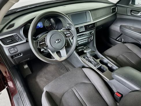 Used 2020 Kia Optima LX image 2