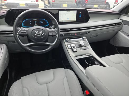Used 2025 Hyundai Palisade SEL FWD image 15