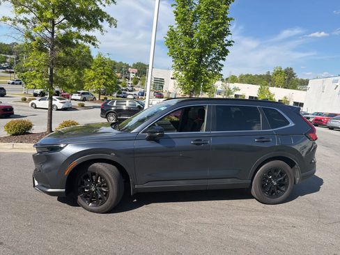 Used 2023 Honda CR-V Sport image 6