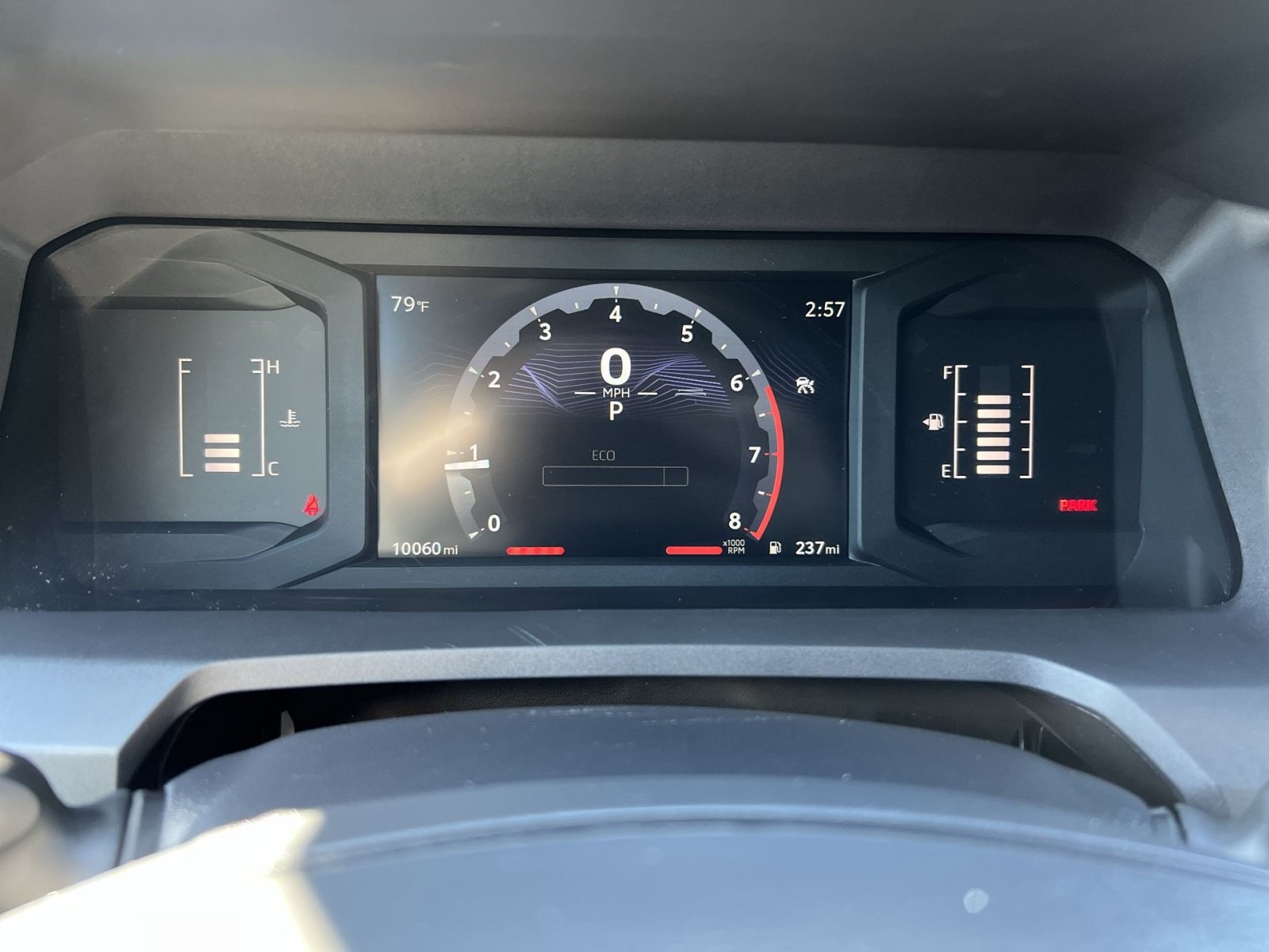 Used 2025 Toyota Tacoma SR5 AWD/4WD image 16