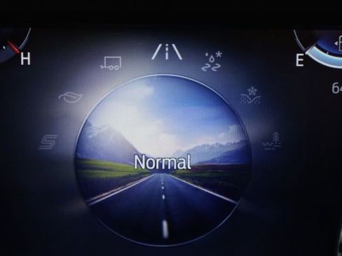 Used 2021 Ford F150 XLT w/ Equipment Group 302A High AWD/4WD image 28