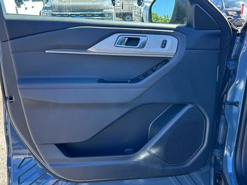 New 2026 Ford Explorer Active image 18