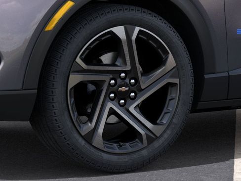 New 2026 Chevrolet Equinox EV LT w/ Convenience Package II FWD image 33