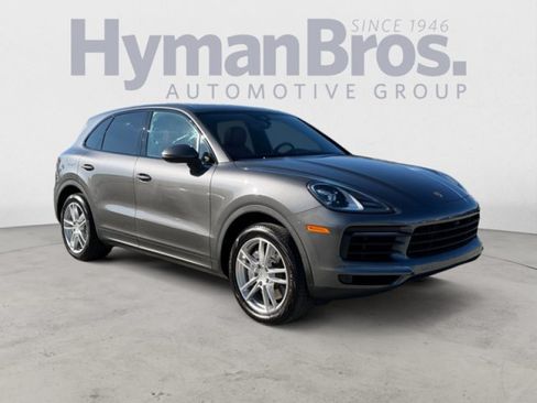 Used 2022 Porsche Cayenne AWD/4WD image 1