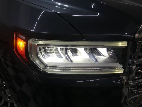 Used 2020 GMC Acadia Denali image 14