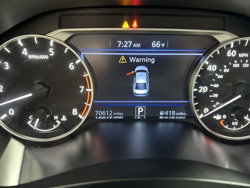 Used 2024 Nissan Altima 2.5 SV FWD image 13