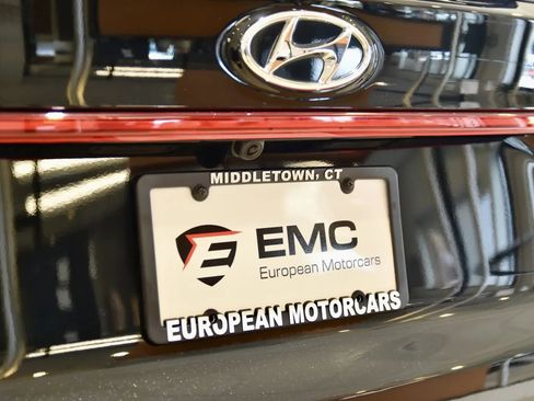 Used 2022 Hyundai Santa Fe SEL w/ Convenience + Premium Package image 10