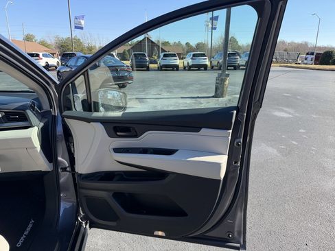 New 2026 Honda Odyssey EX-L image 23