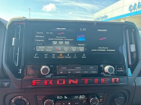 Used 2025 Nissan Frontier PRO-4X AWD/4WD image 21