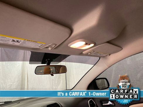 Used 2015 Dodge Journey SXT w/ Flexible Seating Group image 36